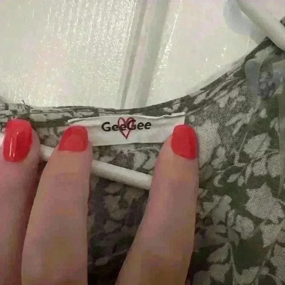 Women’s flowy blouse - Picture 4 of 4